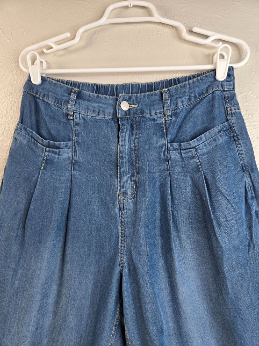 Halara Wide Leg Pleated Blue Denim Pant Lightweight Lyocell High Waisted Relaxed - Picture 4 of 8